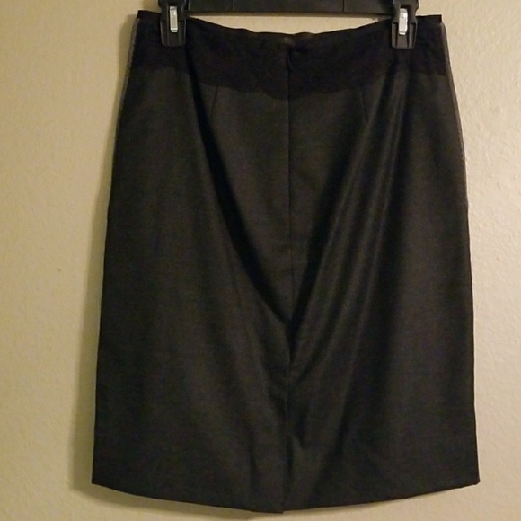 Etcetera size 2 gray lace trim pencil skirt - Picture 3 of 5